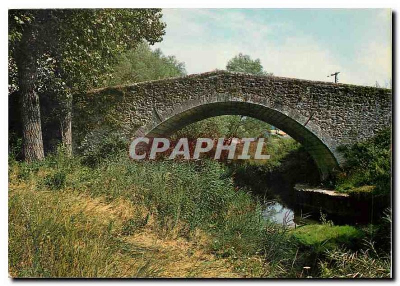 Postcard Modern Cereste Alpes de Haute Provence Alt 385 m Roman Bridge