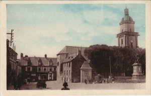 CPA LESNEVEN - Place du Général Le Flo (143232)