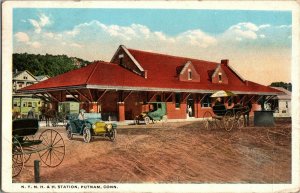 New York, New Haven, Hartford Railroad Station Putnam CT c1927 Postcard I74