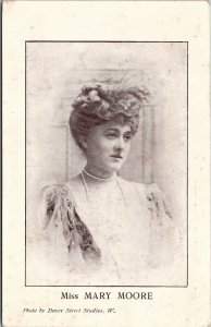 Prince of Wales Theatre MISS MARY MOORE in Mrs Gorringe's Necklace Postcard U14