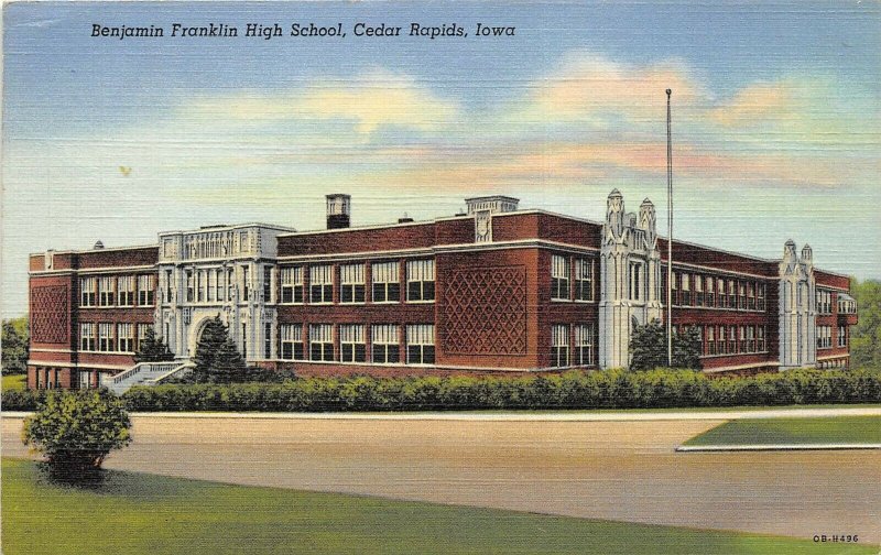 Cedar Rapids Iowa 1944 Postcard Benjamin Franklin High School Alburnett Iowa