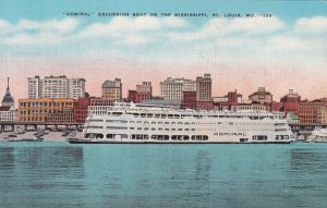 ST. LOUIS, Missouri, 1930-1940s; Admiral Excursion Boat On The Mississippi