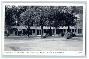Hoosier City Tourist Court East Of Fort Wayne Indiana IN Vintage Postcard 