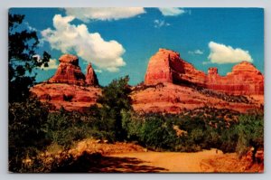 Red Rocks In Oak Creek Canyon In Arizona Vintage Unposted Postcard