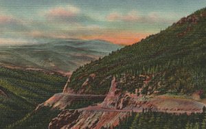 Vintage Postcard 1930's Western Slope of Monarch Pass Hway. Circling Cliffs Colo