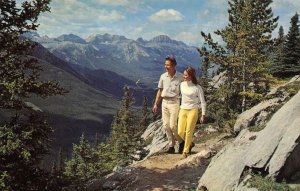 Canadian Rockies SULPHUR MOUNTAIN Hikers c1970s Vintage Postcard