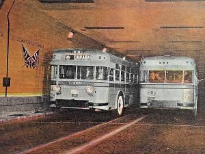 Postcard  Tunnel Buses, in Detroit-Windsor Tunnel, Windsor Ontario, Canada  Y8