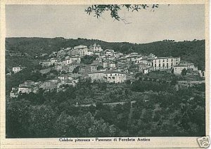 VINTAGE POSTCARD: ANTIQUE FEROLETO - CALABRIA CATANZARO-