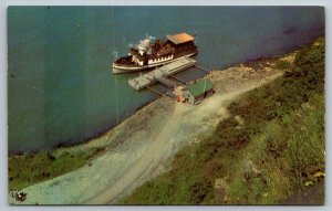 Sightseeing Boat  Maid of the Mist   Niagara Falls  New York    Postcard