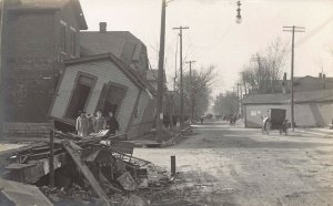 LP69  Dayton Ohio 1913 Flood  RP Postcard 