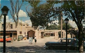 Albuquerque New Mexico Automobiles La Hacienda Old Town Plaza Postcard 20-12170