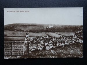 Dorset WEYMOUTH The White Horse shows DOG SITTING UP ON WALL - Old RP Postcard