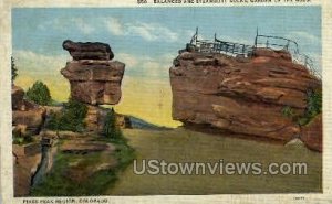 Balanced Rock and Steamboat Rock Garden of the Gods  - Colorado Springs s, Co...