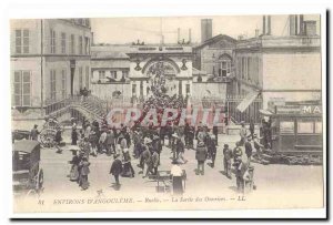 Surroundings of & # 39Angouleme Old Postcard Ruelle The output of workers (ve...