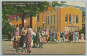 Lakeside Ohio~1940s Fashion Crowd Leaving Chautauqua Auditorium~Lake Erie~Linen 