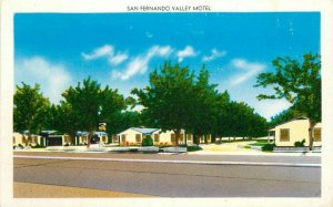 Henley San Fernando Van Nuys California Postcard Valley Motel roadside 20-13689