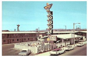 Thunderbird Motel Lodge Old Crs Eureka California Postcard 1960s