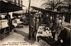 CPA AK KREMLIN-BICETRE - Route de Fontainebleau - Le Marché (285434)