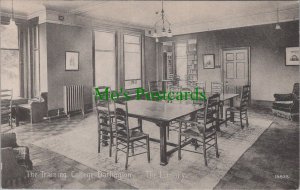 Co Durham Postcard - Darlington, The Training College, The Library RS35898