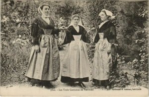 CPA Les Trois Costumes de VANNES (27421)
