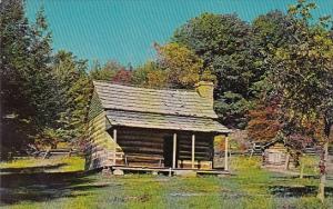 The Mountain Farm Cabin Humpback Rocks Visitor Center Blue Ridge Parkway Char...