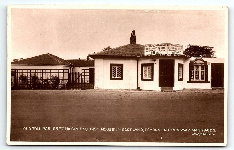 c1915 SCOTLAND OLD TOLL BAR GRETNA GREEN 1st HOUSE MARRIAGES RPPC POSTCARD P1646