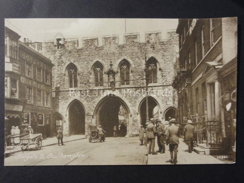 Hampshire Southampton Bargate South Excellent Animated Street Scene Old Postcard