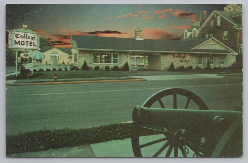 Gettysburg Pennsylvania~College Motel~Vintage Postcard