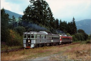 Somenos BC Esquimalt & Nanaimo Train No 1 Vancouver Island CP RDC2 Postcard C10