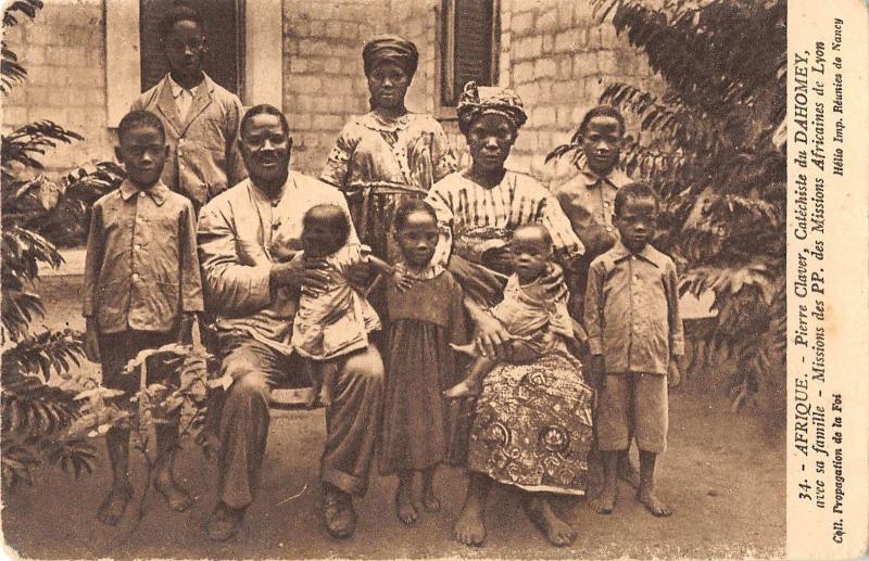 BR56909 Afrique Pierre Claver Catechiste du Dahomey avec sa famille     Africa