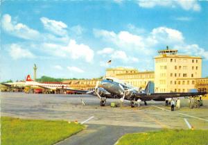 BG32582 dusseldorf flughafen germany  airport  plane airplane aviation