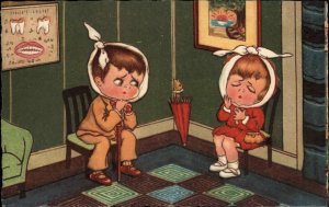 Cute Kids at Dentist Toothaches #0272 c1930 Dutch Postcard