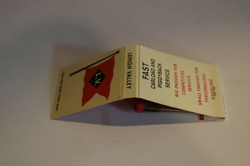 6 Lehigh Valley Railroad 20 Strike Matchbooks with Original Box