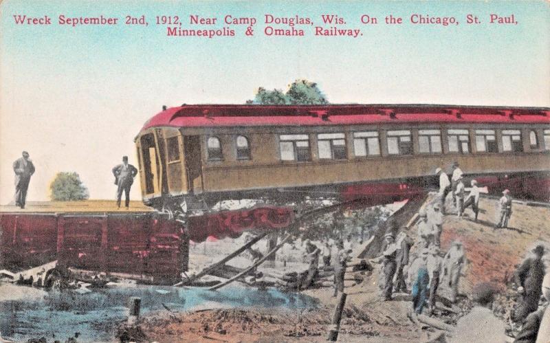 CAMP DOUGLAS WI~RAILROAD WRECK~CHICAGO ST PAUL MINAP OMAHA RAILWAY POSTCARD 1912