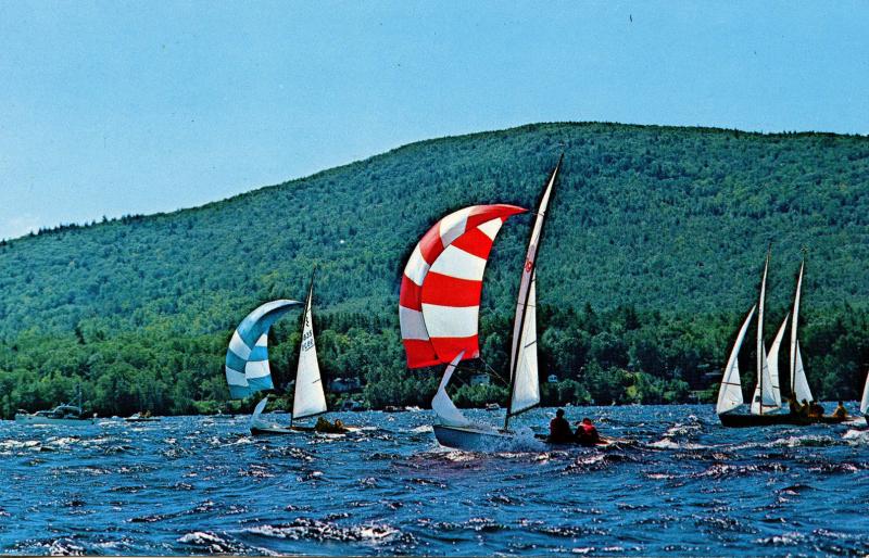 NH - Lake Winnipesaukee. Sailboat Races