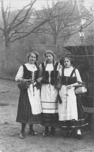 Lot 49 germany real photo types flklore costume women 2 helmstedt