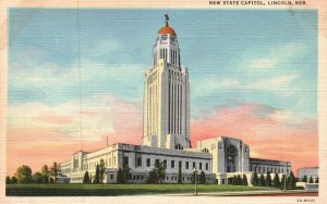 Vintage Postcard 1930's New State Capitol Lincoln Neb. Nebraska