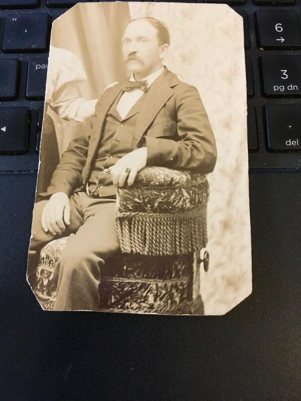 Vintage Cabinet Card Photo - Late 1800s Man in Suit, Seated 