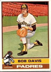 1976 Topps Football Card Bob Davis San Diego Padres sk13496