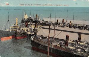 BR102872 section of galveston harbour texas ship bateaux  usa