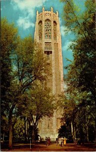 CONTINENTAL SIZE POSTCARD THE SINGING TOWER AT LAKE WALES FLORIDA