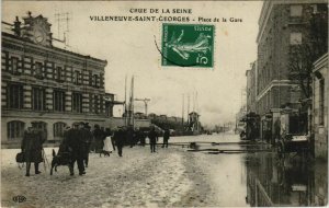 CPA VILLENEUVE St-GEORGES Place de la Gare (65529)