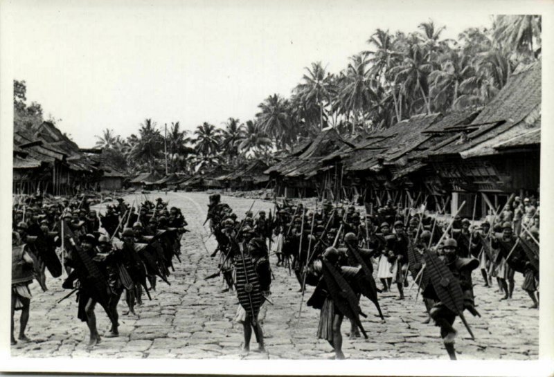 indonesia, NIAS, Native Warriors Shield Spear Balato (1930s) Real Photo (06)