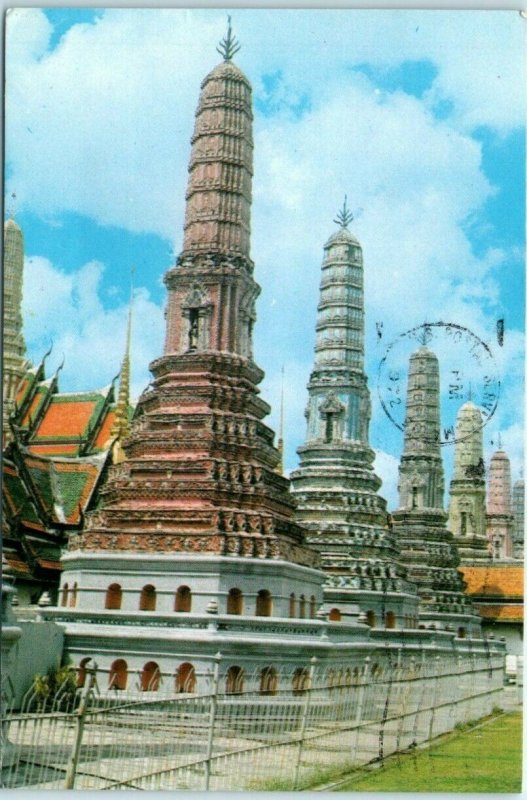 M-23761 Scenery of the seven coloured pagoda in Wat Pra Keow Bangkok Thailand