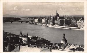 B36431 Budapest View with the parliament   hungary