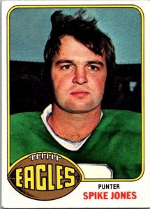 1976 Topps Football Card Spike Jones Philadelphia Eagles sk4542