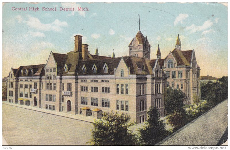 DETROIT, Michigan, PU-1910; Central High School