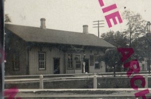 Palatine ILLINOIS RPPC c1910 C & NW RR DEPOT Train Station RAILROAD nr Chicago