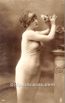 Reproduction Nude Postcard Unused 