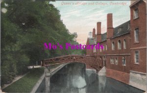 Cambridgeshire Postcard - Cambridge, Queen's Bridge and College  HM202